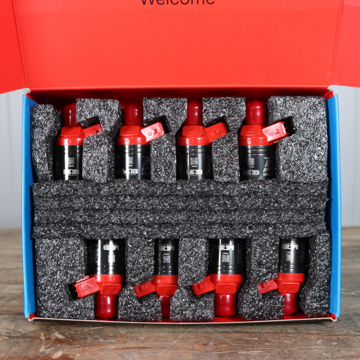 SET OF 8 FUELTECH FT INJECTORS - 720 LB/HR